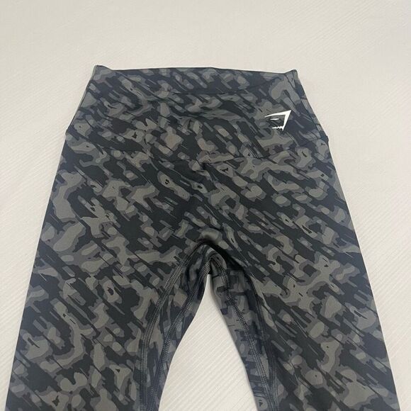 GYMSHARK Grey Black Camo Camouflage Training Leggings Size Small - Picture 2 of 10